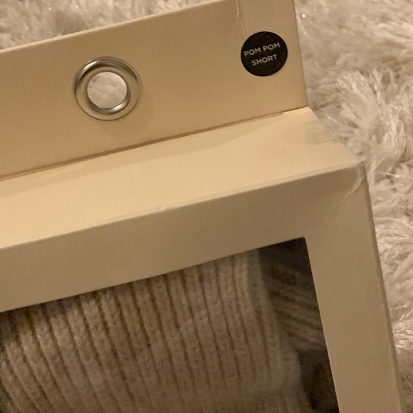 UGG short pom pom rainboot knit socks ✨ - Picture 7 of 7